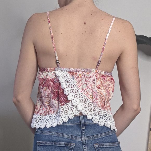 Garage Lacey Cropped Tank - Picture 4 of 4